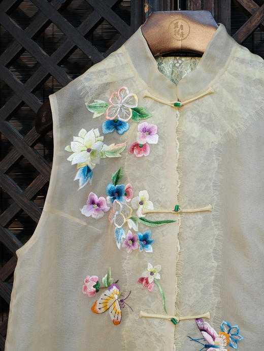 盛唐牡丹盛奢系列| 限量款| 高货-真丝绡手绣马甲-米黄色(特殊商品不退不换) 商品图4