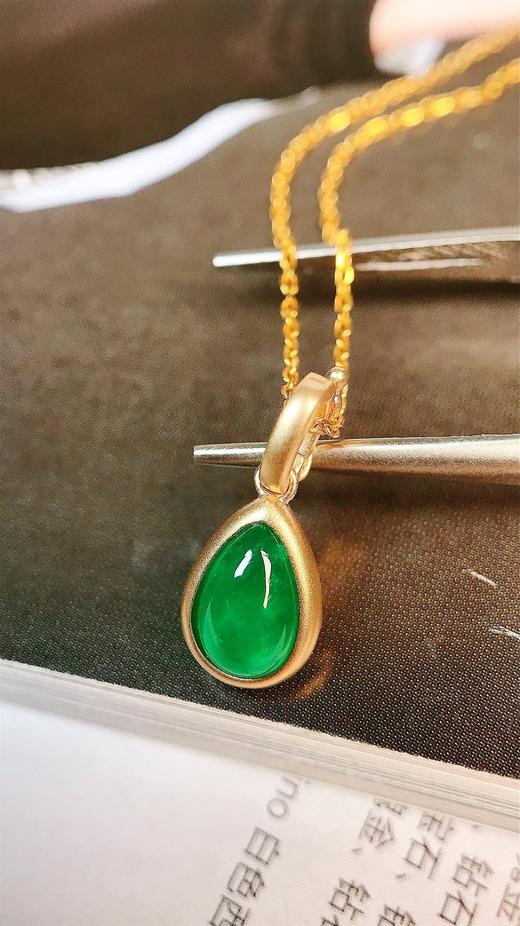 0.86ct 祖母绿吊坠 商品图3