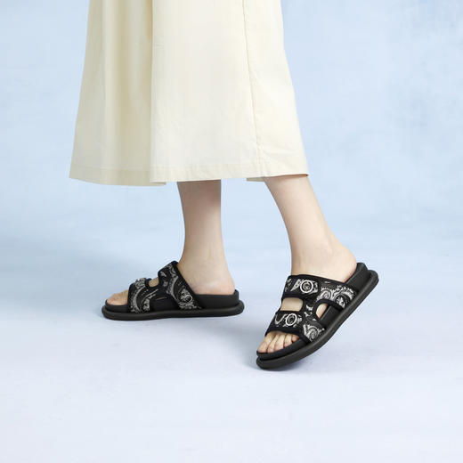 千百度厚底沙滩凉拖鞋女款夏季增高平底外穿度假一字拖鞋A24341020 商品图2