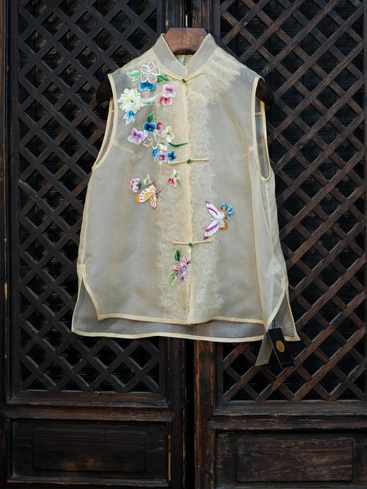 盛唐牡丹盛奢系列| 限量款| 高货-真丝绡手绣马甲-米黄色(特殊商品不退不换) 商品图0