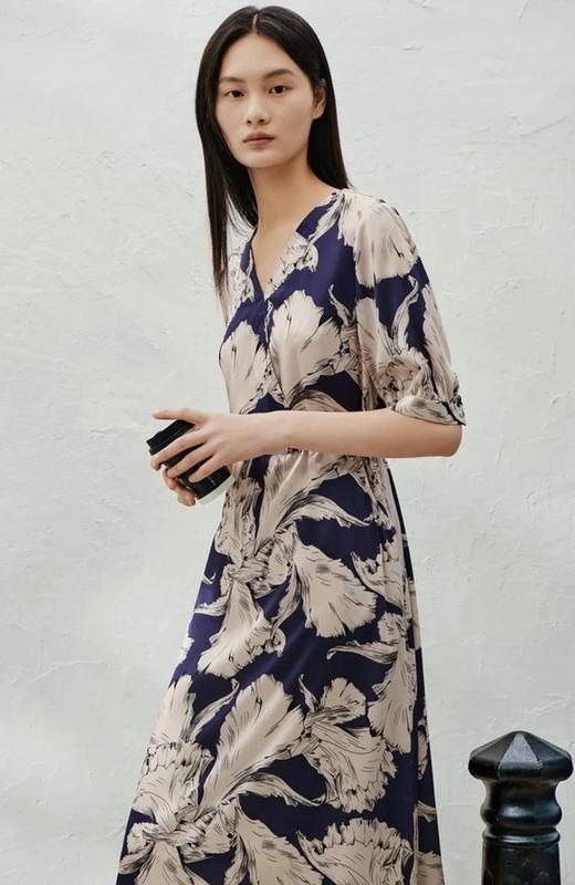 LPIUTY品牌直发⚠️贵妇团⚠️连卡佛同源真丝V领连衣裙❗️B07888 商品图0