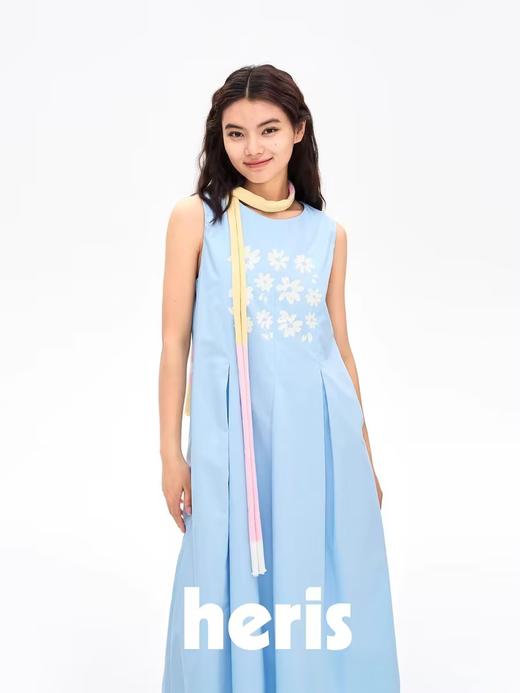 heris/H42107/冰蓝花朵印花 学院百褶A摆气质 圆领宽松无袖连衣裙 商品图0