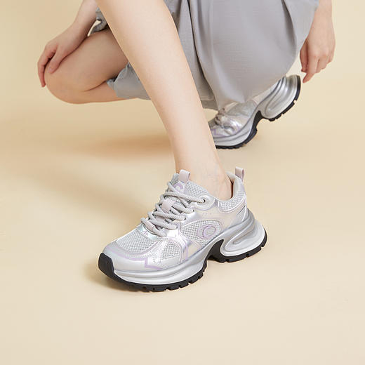 千百度银色老爹鞋女款春夏厚底增高网面时尚运动休闲鞋A24301885 商品图2