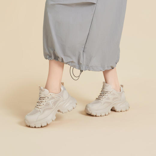 千百度厚底老爹鞋女款夏季透气网面鞋时尚运动休闲增高鞋A24302410 商品图2
