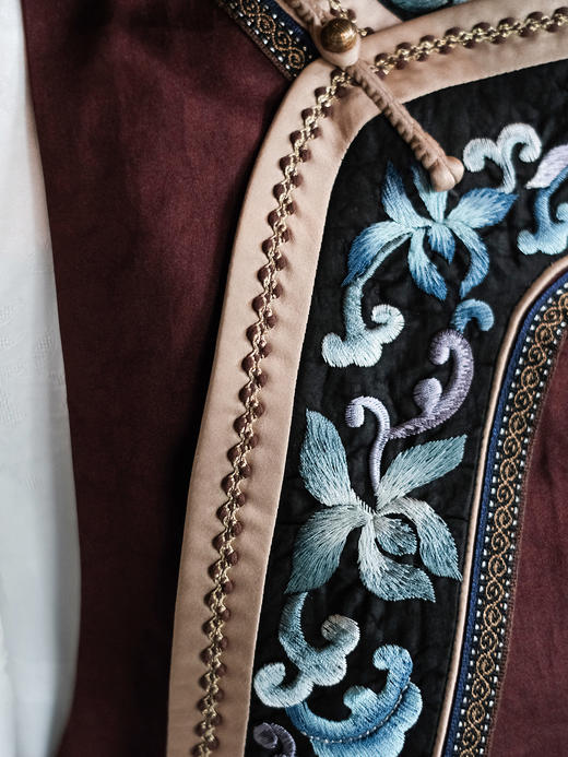 盛唐牡丹盛奢系列| 限量款| 高货-绣花偏襟兰花卷草纹大如意马甲-红色(特殊商品不退不换) 商品图8