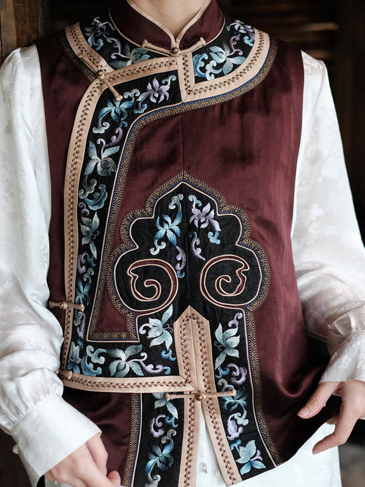 盛唐牡丹盛奢系列| 限量款| 高货-绣花偏襟兰花卷草纹大如意马甲-红色(特殊商品不退不换) 商品图2