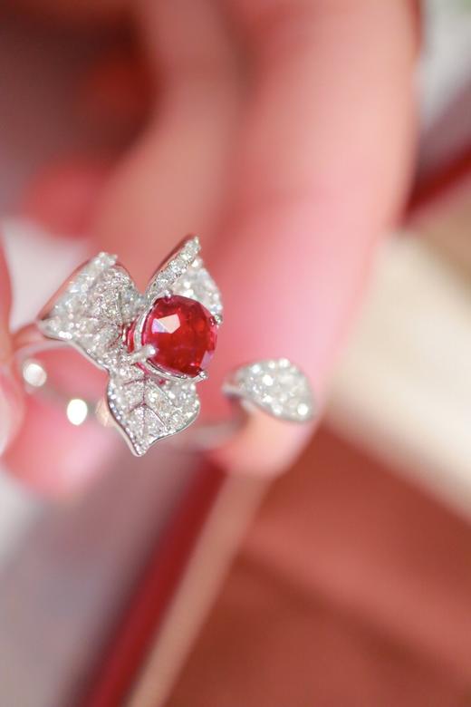 1.04ct 红宝石戒指 商品图0
