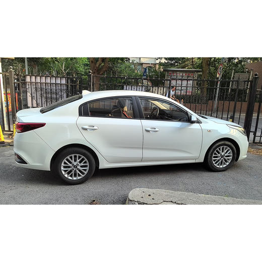 起亚 K2 三厢 1.4L AT GLS【长租-北京】 商品图2