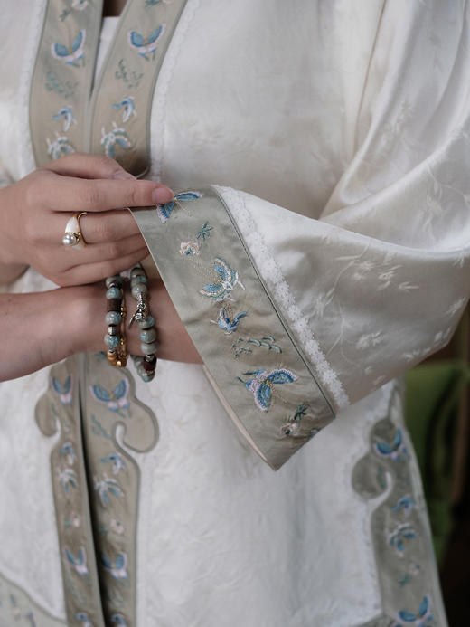 盛唐牡丹盛奢系列| 限量款| 高货-百蝶如意对襟外套(特殊商品不退不换) 商品图2