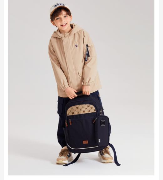 [PawinPaw]8F小熊童装2024年新款男童大容量书包儿童双肩包赠笔袋 商品图1