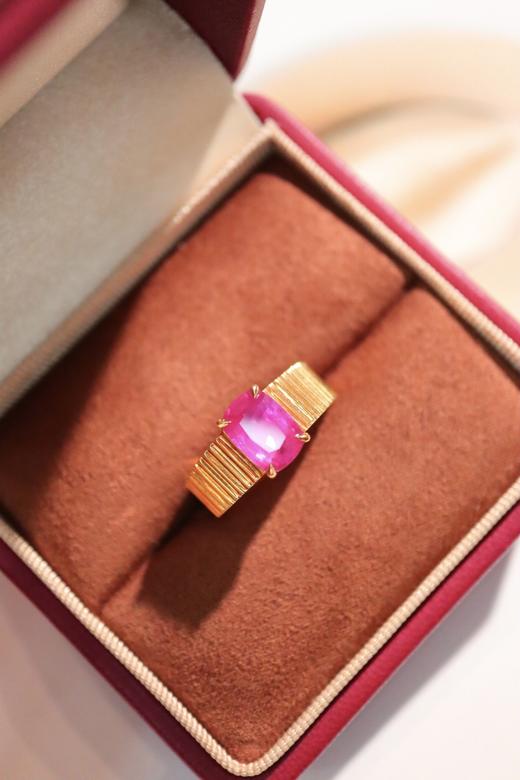 2.04ct 蓝宝石戒指 商品图2