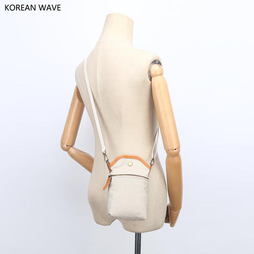 日系简约纯色帆布手机包 商品图0