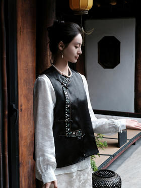 盛唐牡丹盛奢系列| 限量款| 高货-绣花如意花偏襟马甲(特殊商品不退不换)