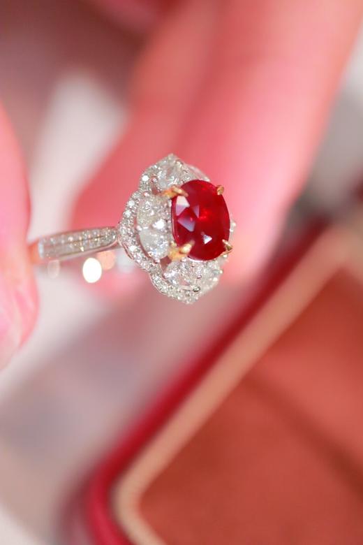 1.35ct 红宝石戒指 商品图3