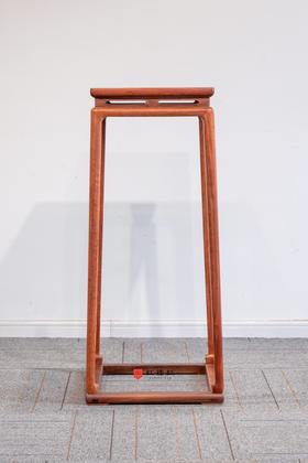 红桥红  家具严选  缅甸花梨（大果紫檀）【石面 98 明式托泥束腰 花架】
