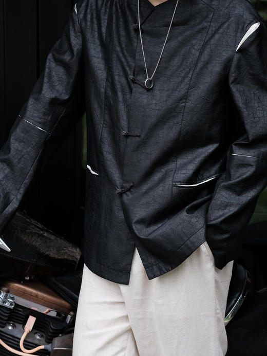 盛唐婧| 男士新中式龟裂纹莨绸上衣 商品图6