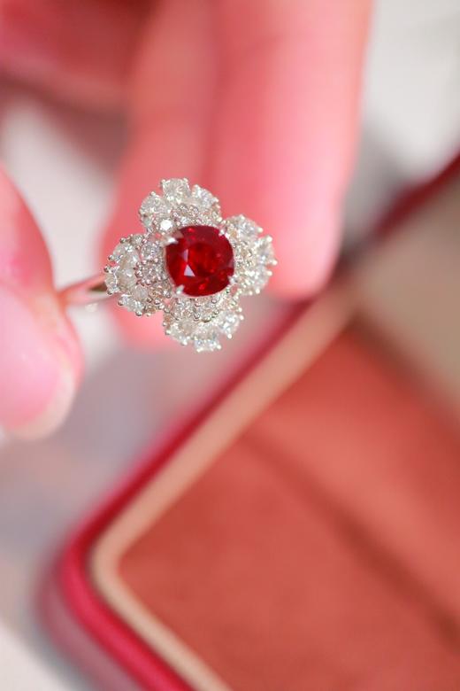 1.01ct 红宝石戒指 商品图2