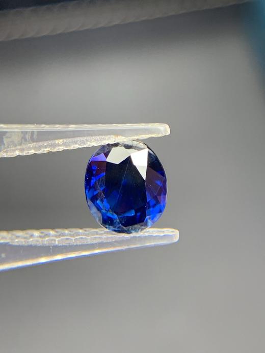 1.47ct 蓝宝石裸石 商品图1