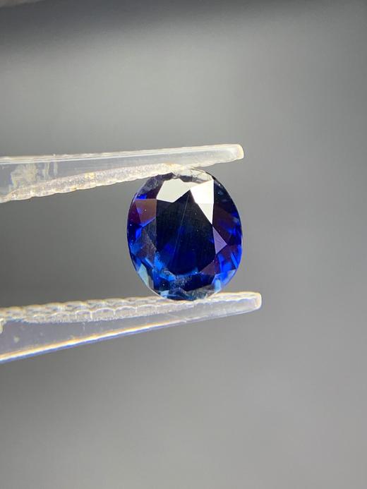 1.47ct 蓝宝石裸石 商品图3