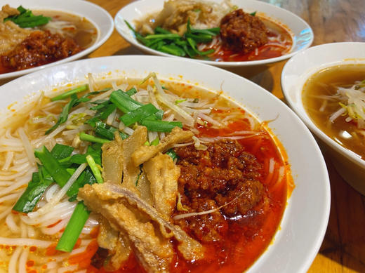 特色酥肉炸酱米线/米线好吃肉香汤好喝 商品图1