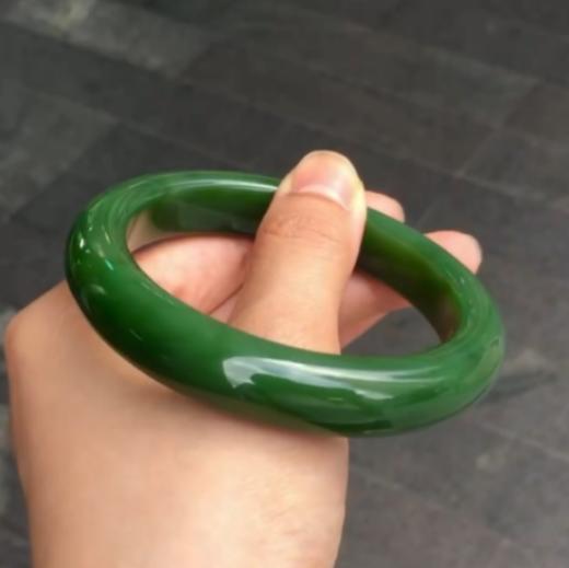 和田玉精品碧玉手镯--首款一万 商品图0