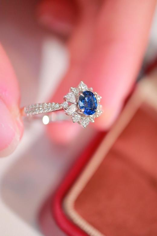 0.57ct 蓝宝石戒指 商品图3