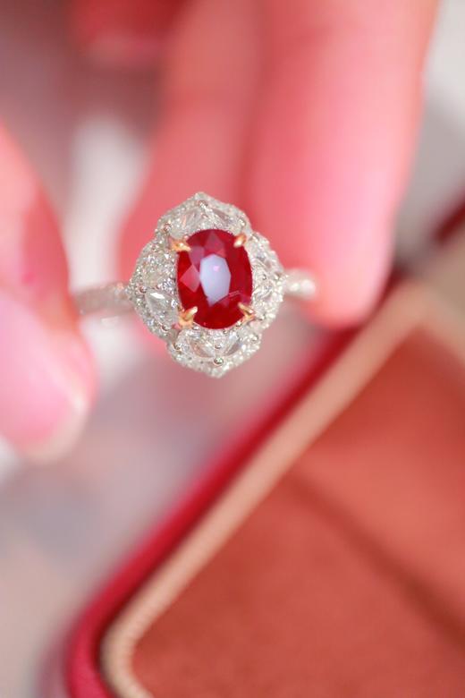 1.35ct 红宝石戒指 商品图0