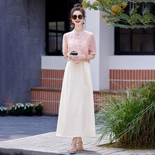 2024夏季上新新中式气质时尚风可盐可甜压花设计舒适清凉两件套裙LMJY6682 商品图3