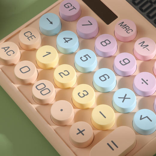 【颜值出众糖果色系语音计算器】多巴胺语音计算器台式，宽屏显示舒适按键轻松运算，太阳能双电源计算机财务办公专用CalculatorQQ 商品图3