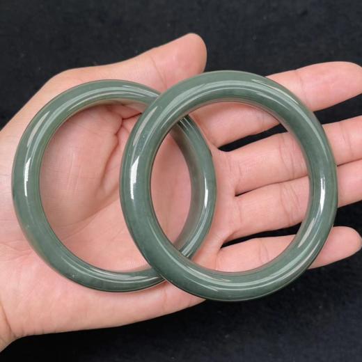 玉美人菲菲/和田玉手镯/多样性发一 商品图0