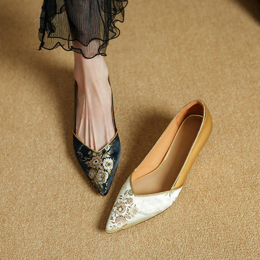 【预售5天】气质细跟低跟鞋，中式国风真皮单鞋PS&PS1908 商品图1