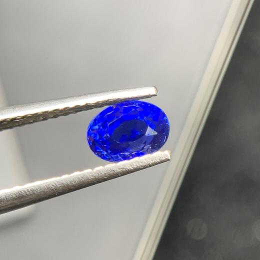1.21ct 蓝宝石裸石 商品图2