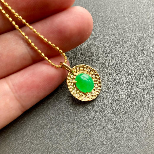 冰种阳绿翡翠蛋面吊坠18k黄金镶嵌 商品图6
