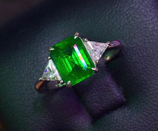 1.7ct 祖母绿戒指 商品图1