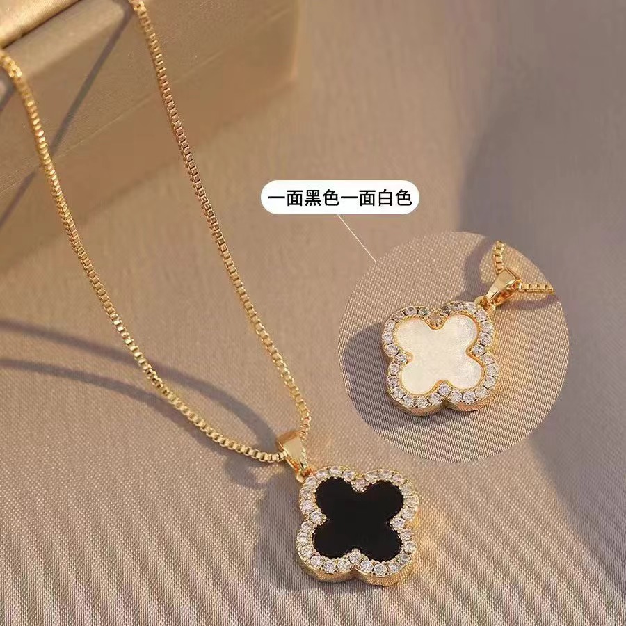 气质四叶草钛钢项链女夏季轻奢小众锁骨链百搭吊坠链毛衣链