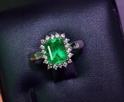 1.2ct 祖母绿戒指 商品图3