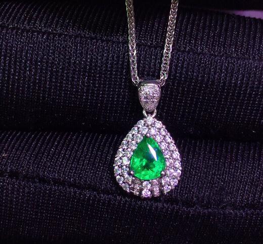 0.8ct 祖母绿吊坠 商品图4