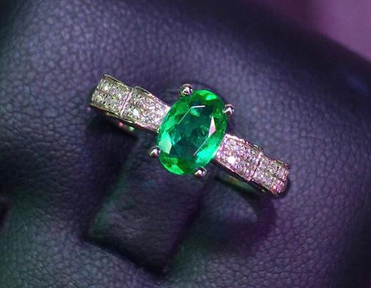 0.7ct 祖母绿戒指 商品图5