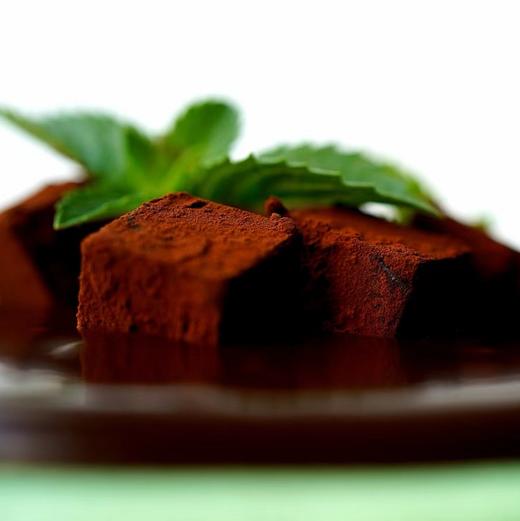 薄荷小岛（它以巧克力和薄荷闻名）生巧味道浓郁，喜欢重口味巧克力的不要错过。 商品图3