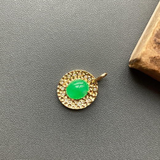 冰种阳绿翡翠蛋面吊坠18k黄金镶嵌 商品图1