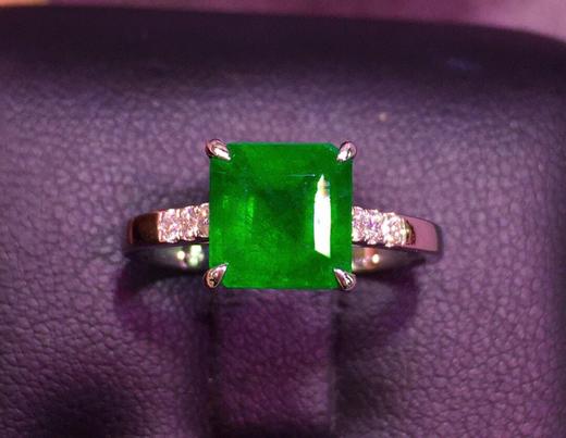 2.18ct 祖母绿戒指 商品图3