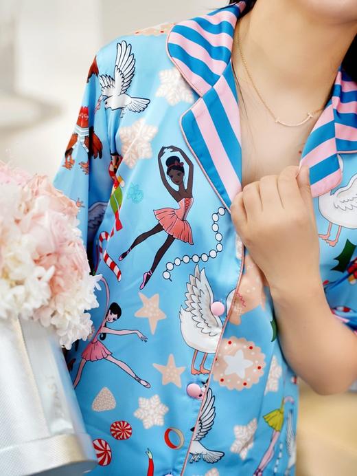 现货 【夏日欢乐派对】高级感设计6A级羽毛冰丝气质轻奢家居服套装五件套（睡衣套装+短裤+吊裙+发箍）到手五件~H242271858 商品图1