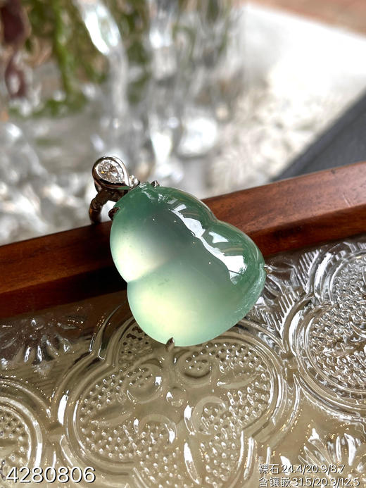 玻璃种葫芦吊坠【4280806】具体价格微信咨询 商品图6