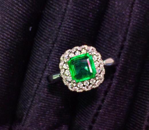 0.95ct 祖母绿戒指 商品图4