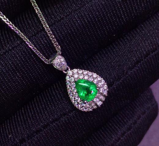 0.8ct 祖母绿吊坠 商品图3
