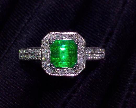 0.95ct 祖母绿戒指 商品图3