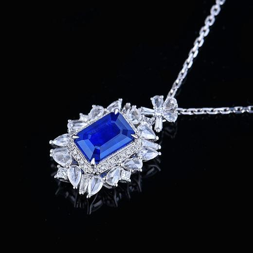 3.11ct 3.78g 蓝宝石吊坠 商品图3