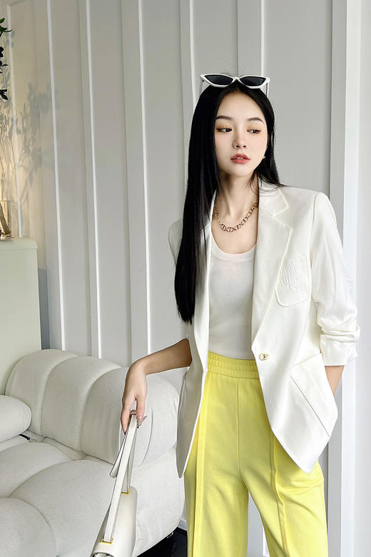 反领单扣左胸字母口袋西服外套 9521010034 商品图7