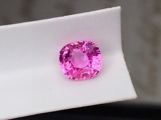 1.02ct 蓝宝石裸石 商品图0