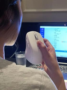 比“开挂”还狠，国产鼠标已经可以帮你上班了